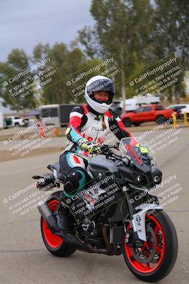 media/Nov-07-2022-Lets Ride (Mon) [[fbd0a82950]]/Around the Pits/